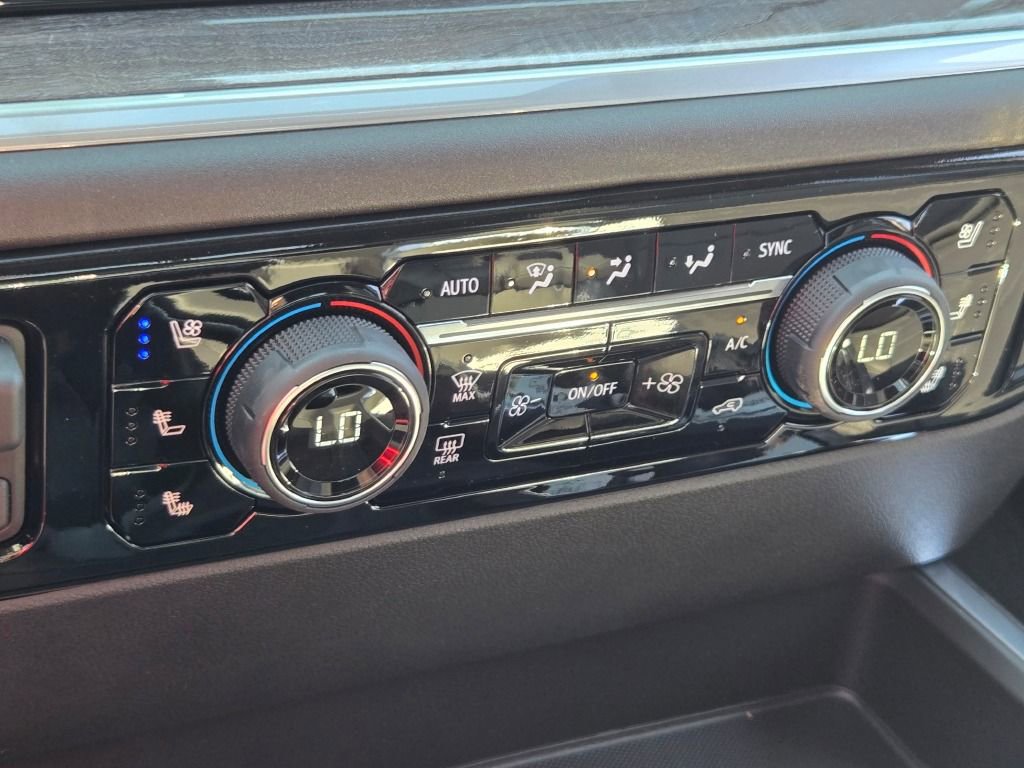 New 2026 Chevrolet Silverado 1500 LTZ w/ LTZ Premium Package image 29