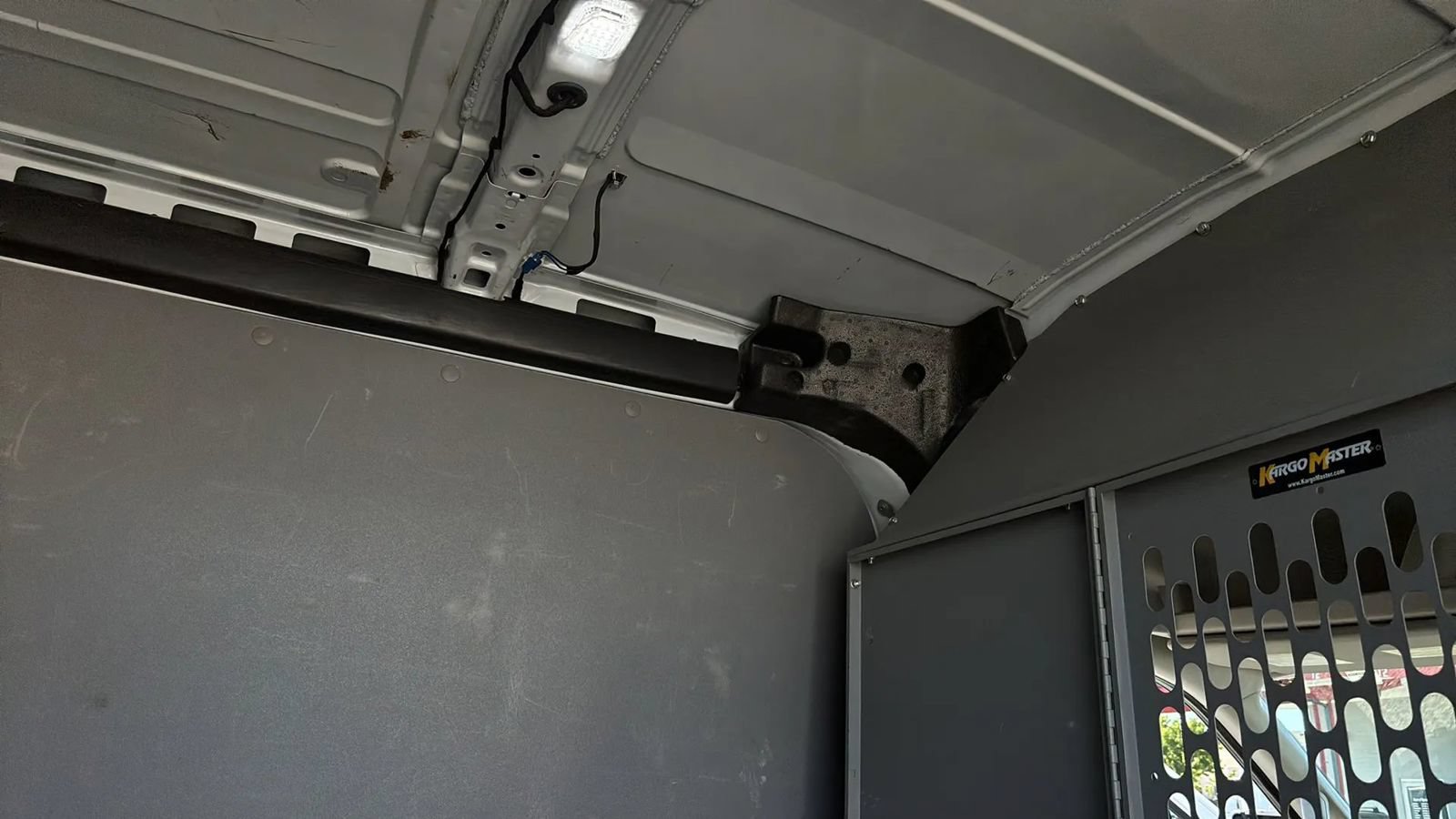 Used 2020 Ford Transit 250 Medium Roof RWD image 28
