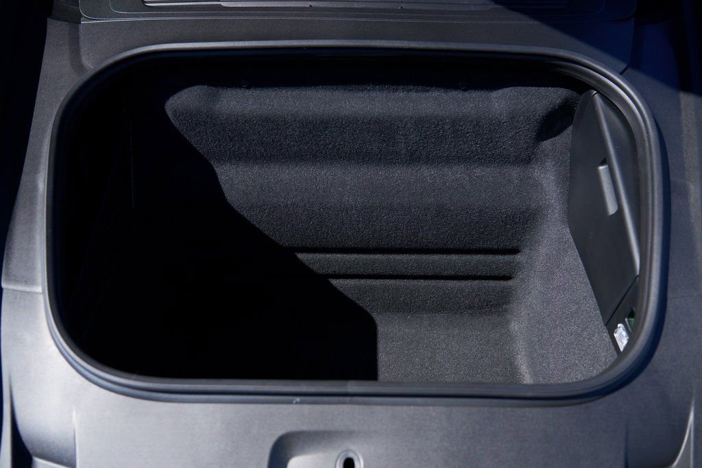 Used 2024 Porsche 911 Carrera 4S w/ Premium Package image 15