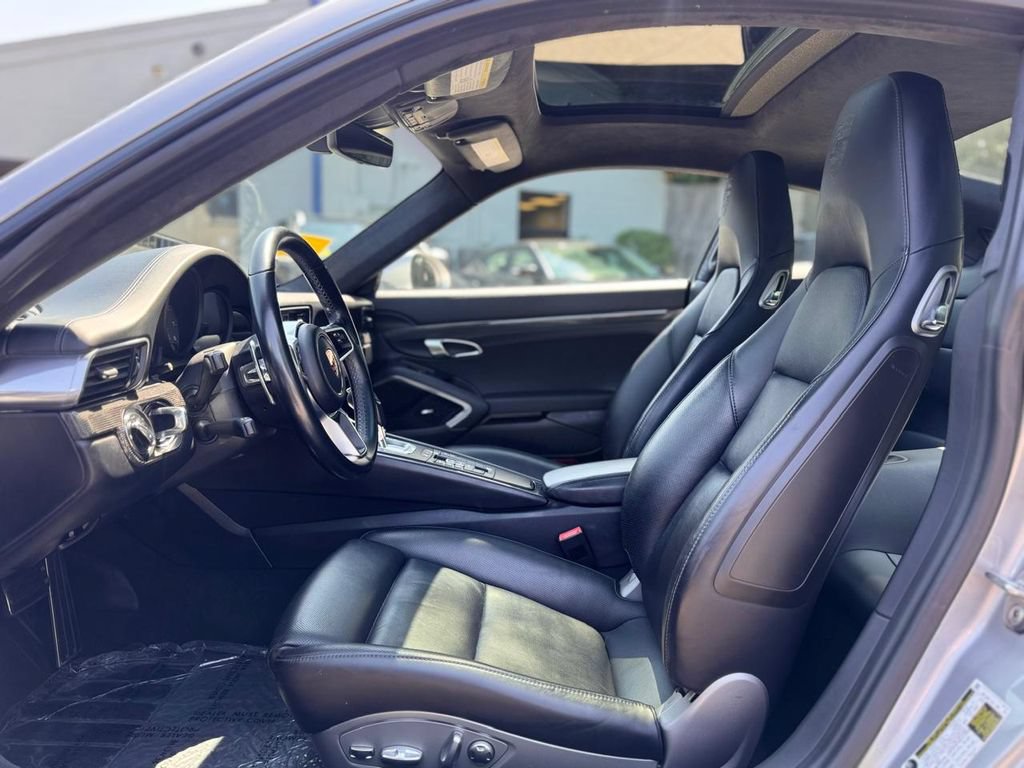 Used 2019 Porsche 911 Carrera 4S AWD/4WD image 20