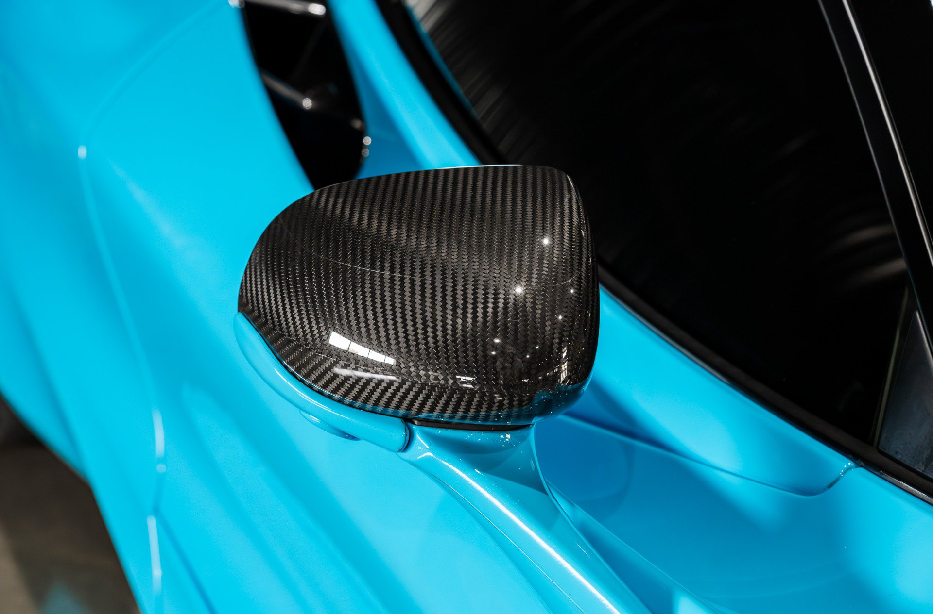 Used 2018 McLaren 720S RWD image 8