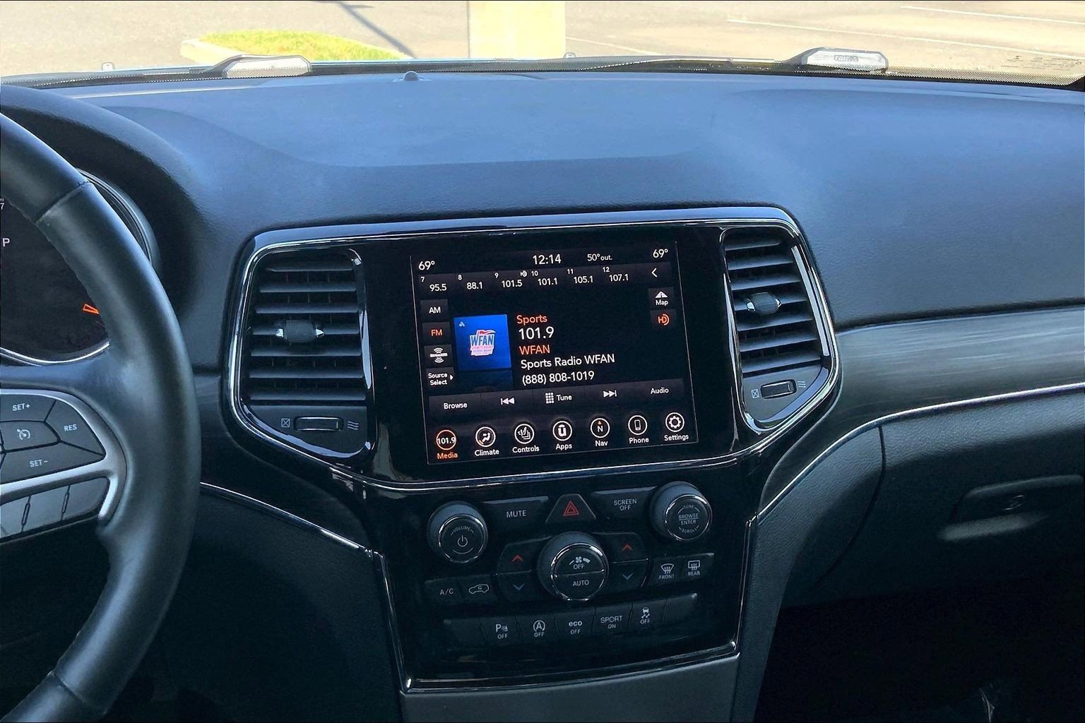 Used 2021 Jeep Grand Cherokee Limited w/ Trailer Tow Group IV image 6