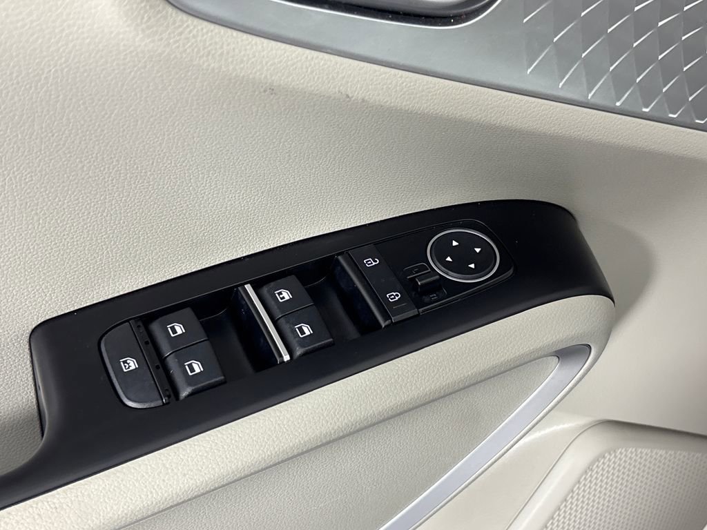 Used 2023 Kia Soul LX w/ Option Group 015 image 10