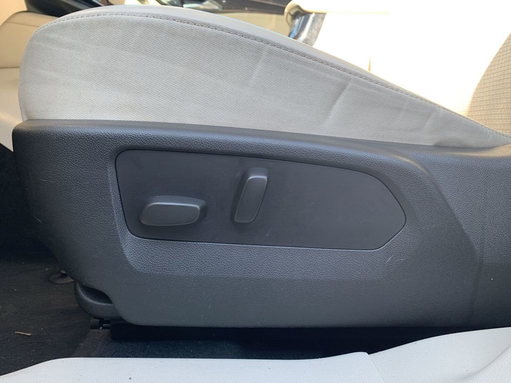 Used 2023 Buick Envision Preferred image 14