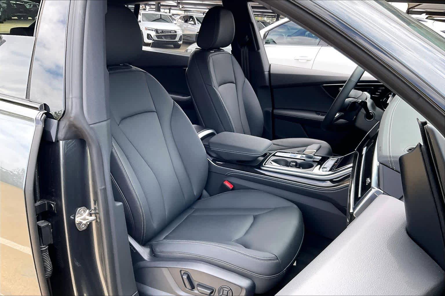 Used 2026 Audi Q8 Premium Plus AWD/4WD image 9