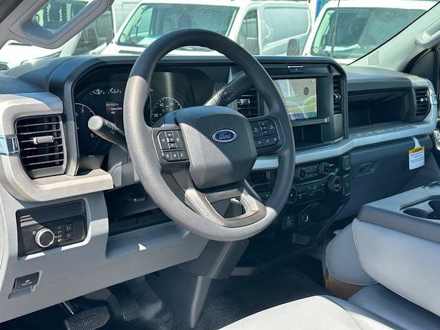 New 2025 Ford F550 4x4 Regular Cab Super Duty image 12