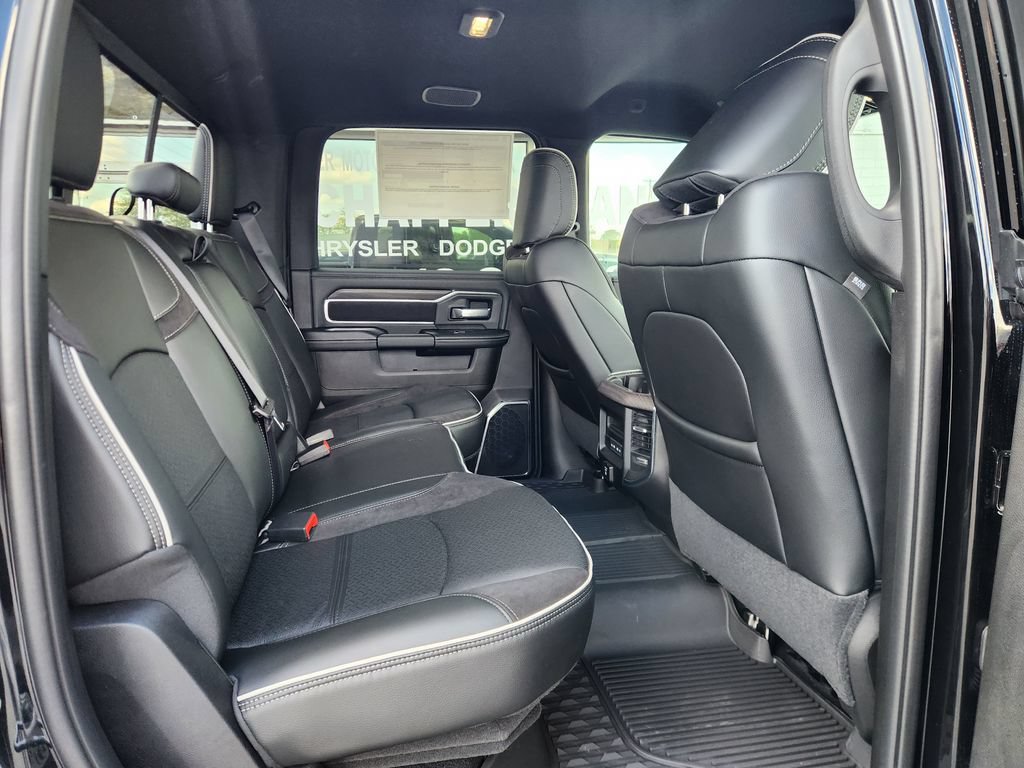 New 2026 RAM 2500 Laramie AWD/4WD image 14