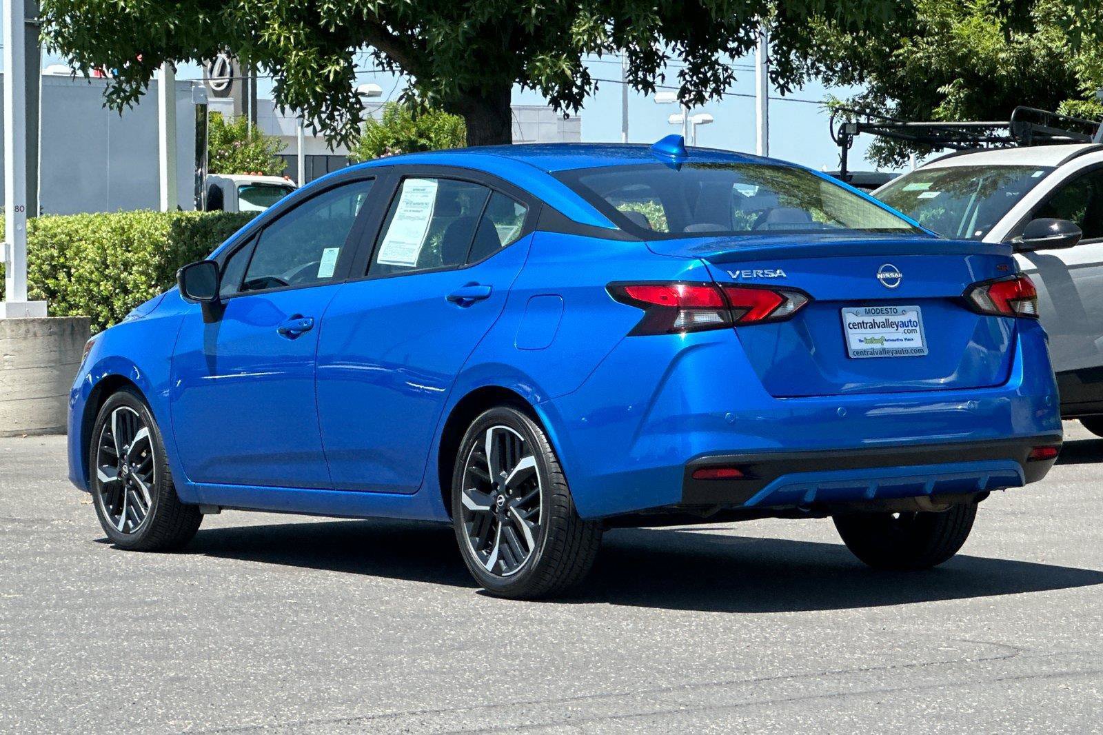 Certified 2024 Nissan Versa SR FWD image 5