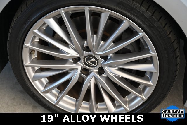 Certified 2022 Lexus IS 300 w/ Premium Package image 7