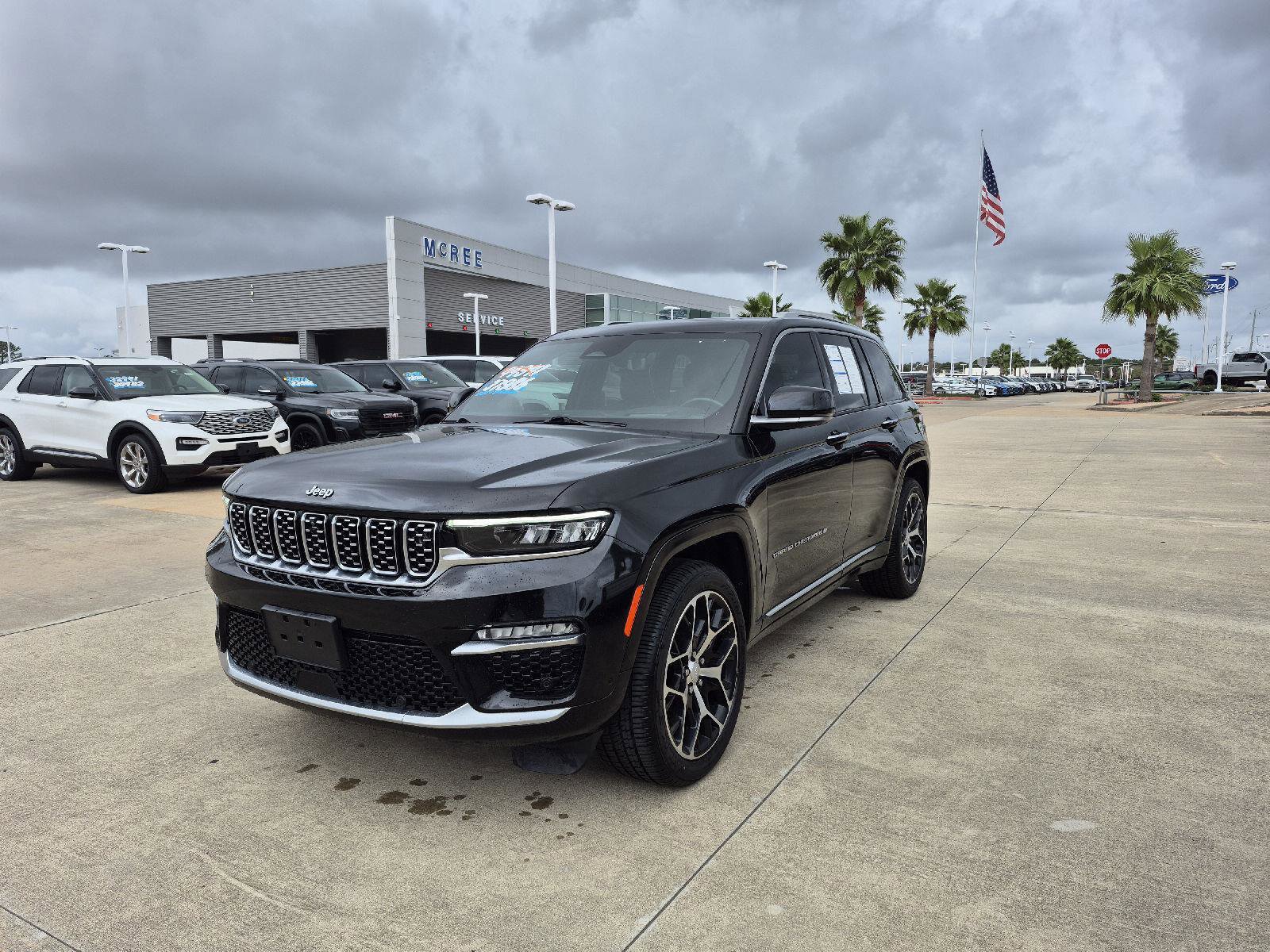 Used 2023 Jeep Grand Cherokee Summit image 1