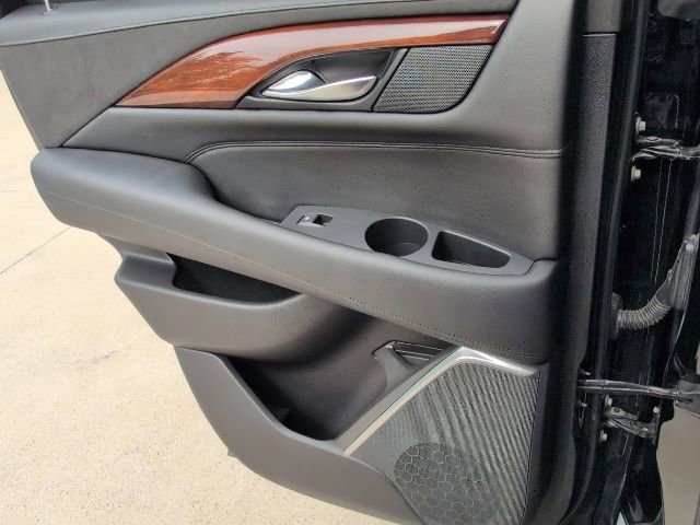 Used 2020 Cadillac Escalade Premium Luxury RWD image 10