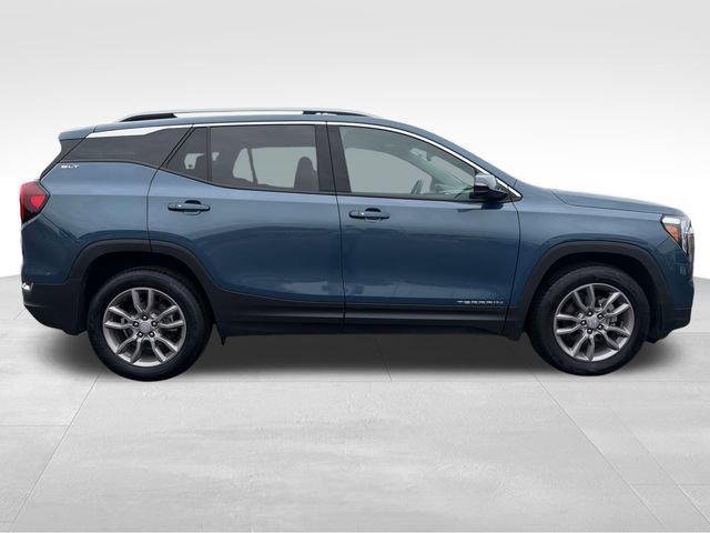 Used 2024 GMC Terrain SLT AWD/4WD image 8