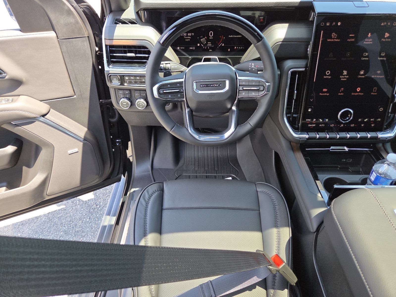 New 2026 GMC Yukon XL Denali w/ Denali Reserve Package AWD/4WD image 32
