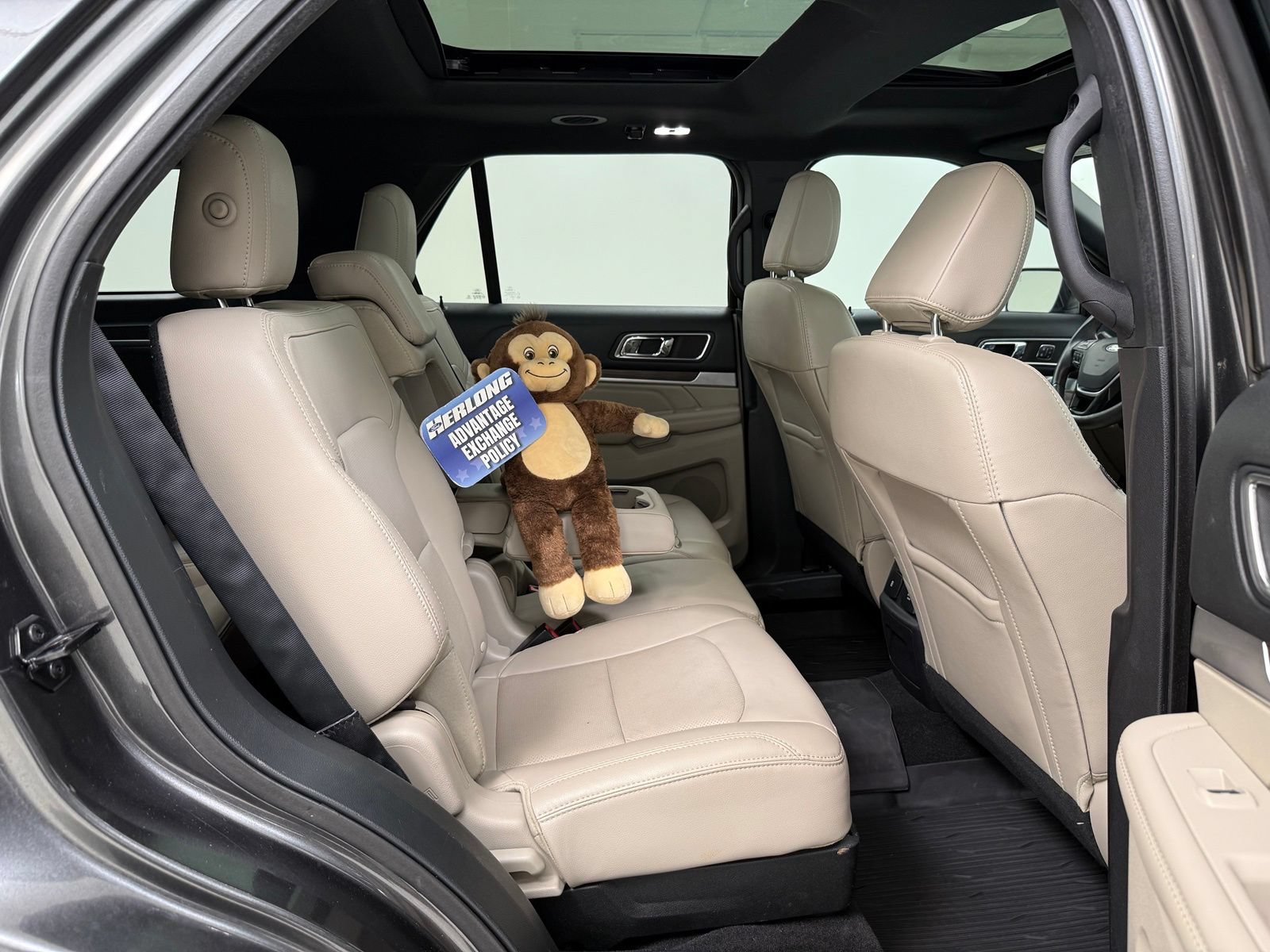 Used 2018 Ford Explorer Limited w/ Equipment Group 301A AWD/4WD image 31