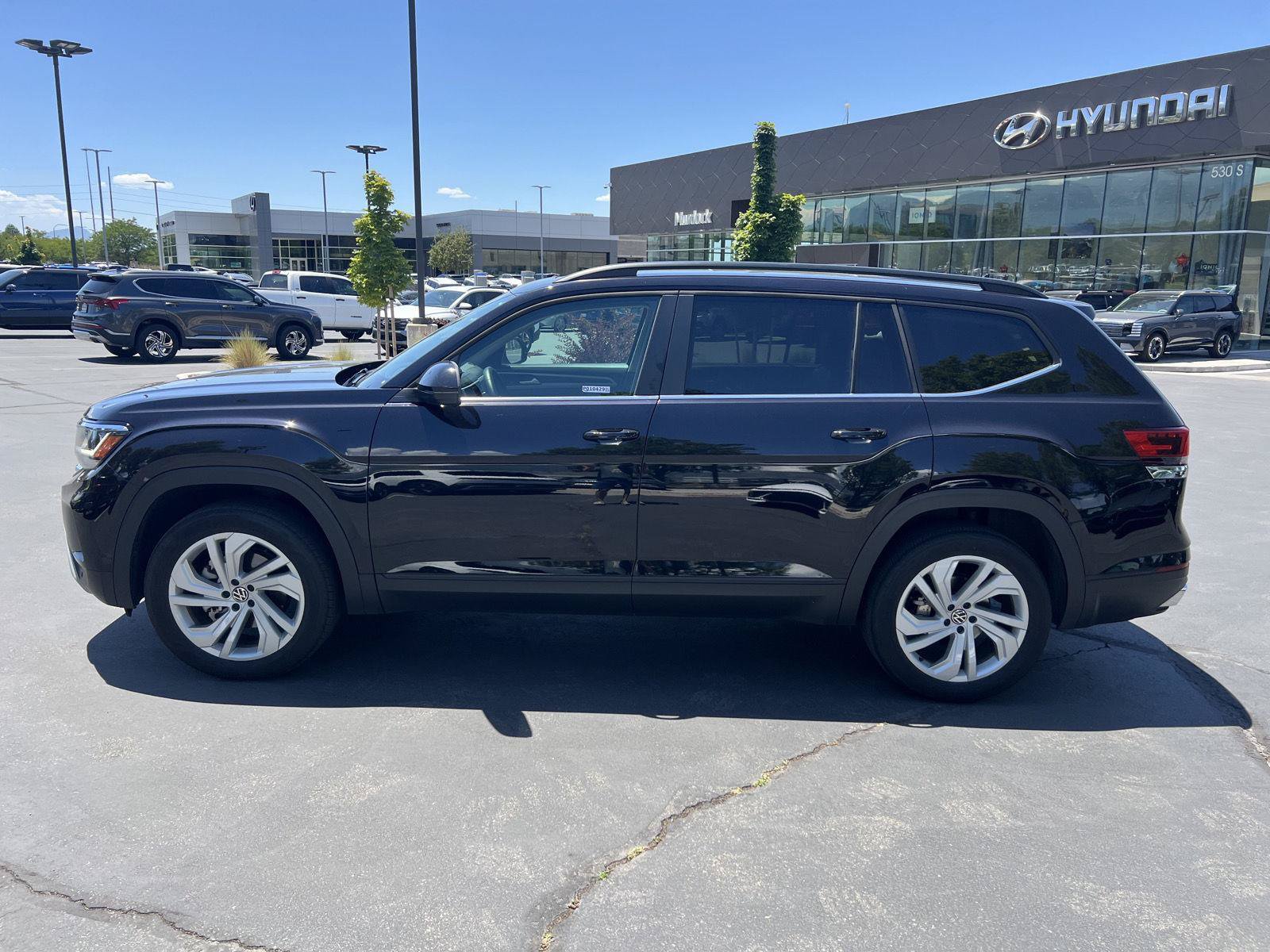 Used 2023 Volkswagen Atlas SE w/ Panoramic Sunroof Package AWD/4WD image 12