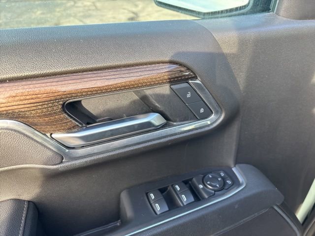 Used 2025 Chevrolet Silverado 1500 LT image 18