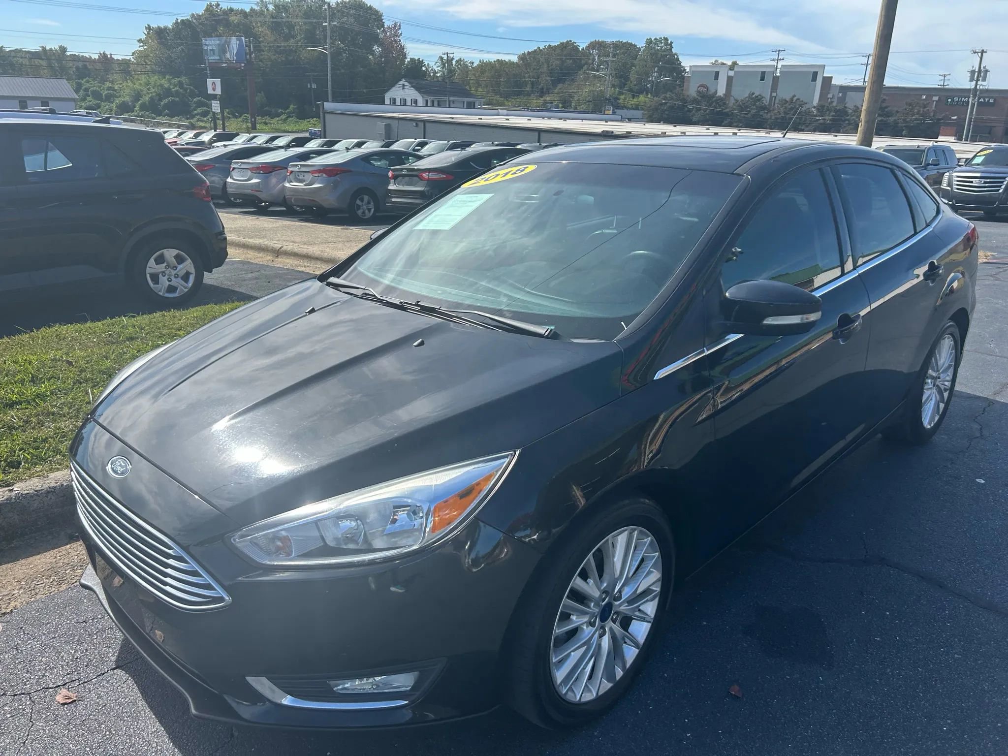 Used 2018 Ford Focus Titanium image 3