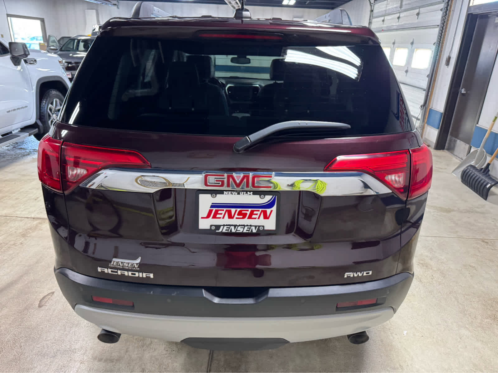 Used 2018 GMC Acadia SLT image 5