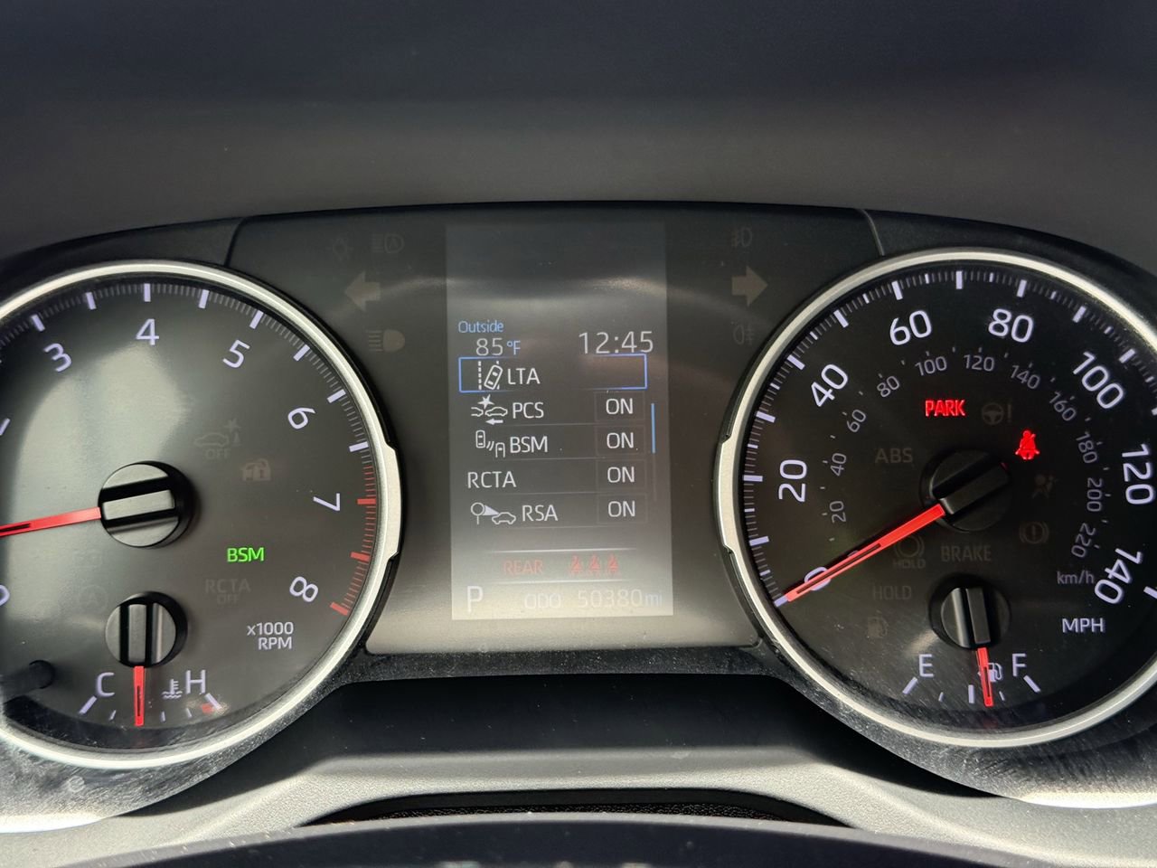 Used 2019 Toyota RAV4 XLE w/ Convenience Package FWD image 14