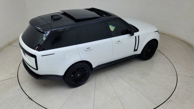 Used 2025 Land Rover Range Rover SE image 82