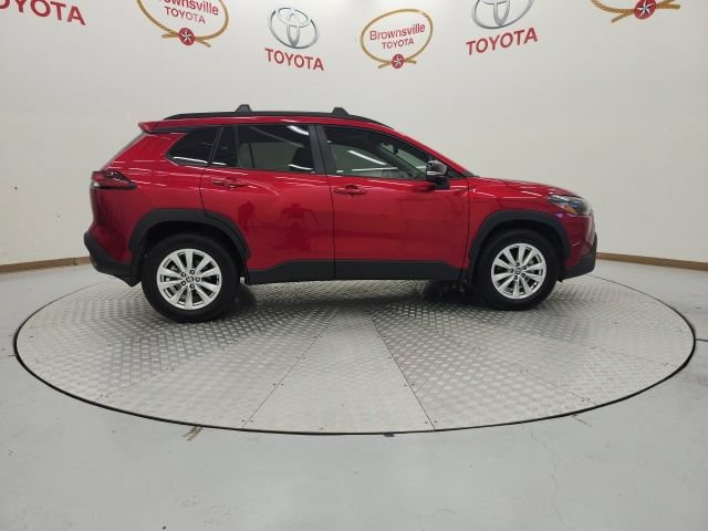 Certified 2026 Toyota Corolla Cross LE FWD image 3