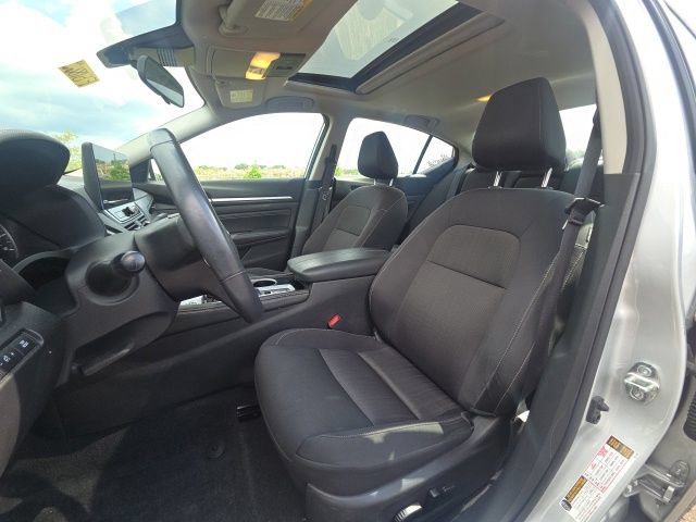 Used 2023 Nissan Altima 2.5 SV w/ SV Premium Package FWD image 19
