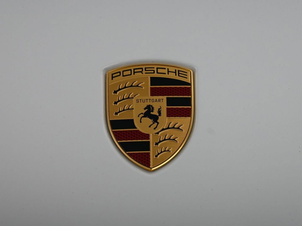 Certified 2025 Porsche Cayenne E-Hybrid w/ Premium Package Plus image 35