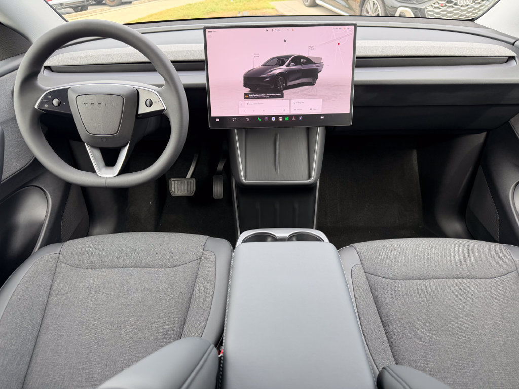 Used 2026 Tesla Model Y Long Range AWD/4WD image 2