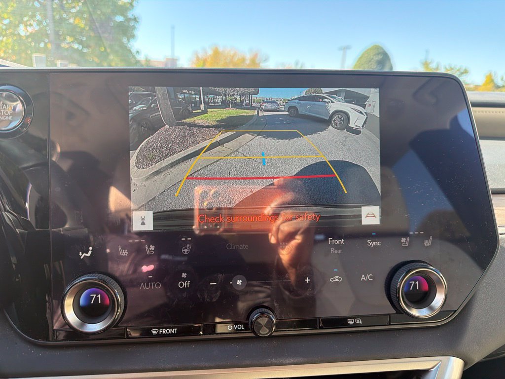 Used 2024 Lexus RX 350 Premium w/ Kick Sensor & Tow Package AWD/4WD image 29
