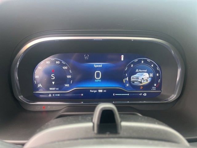 Used 2024 Chevrolet Tahoe Premier w/ Advanced Technology Package image 23