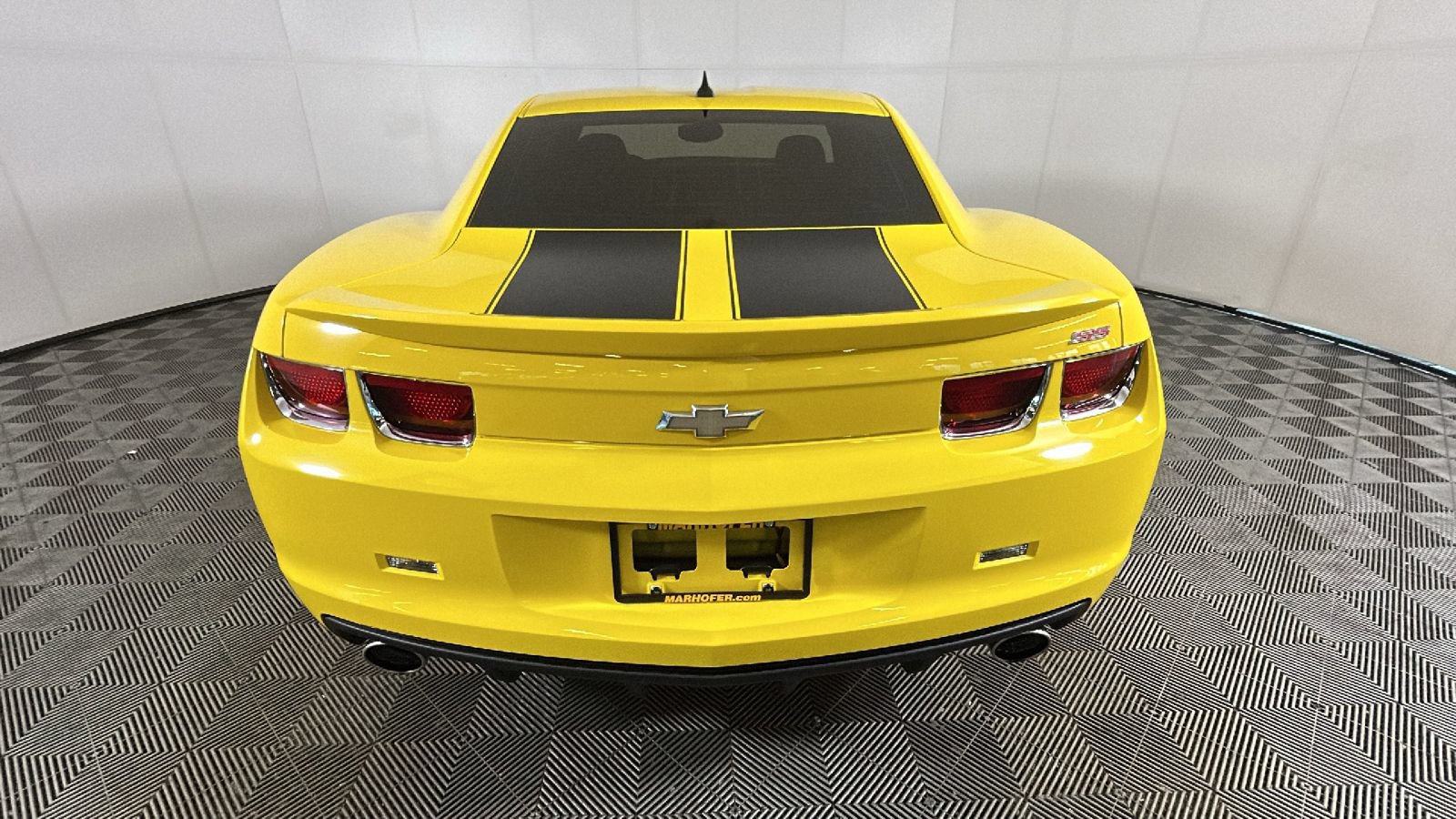 Used 2010 Chevrolet Camaro SS RWD image 3