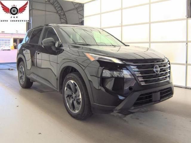 Used 2025 Nissan Rogue SV FWD image 11
