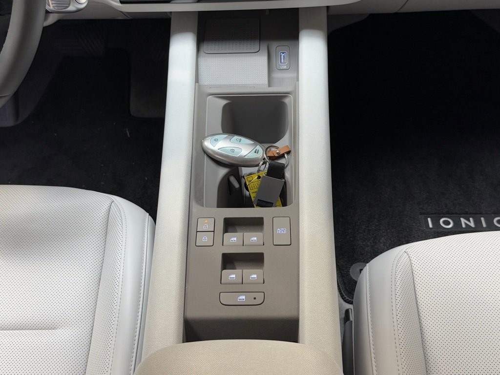 Certified 2025 Hyundai Ioniq 6 SEL image 25