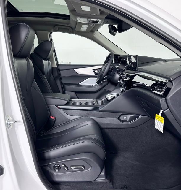 Used 2026 Acura MDX w/ Technology Package image 31