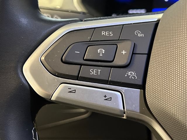 Certified 2023 Volkswagen Tiguan SE w/ Panoramic Sunroof Package FWD image 20