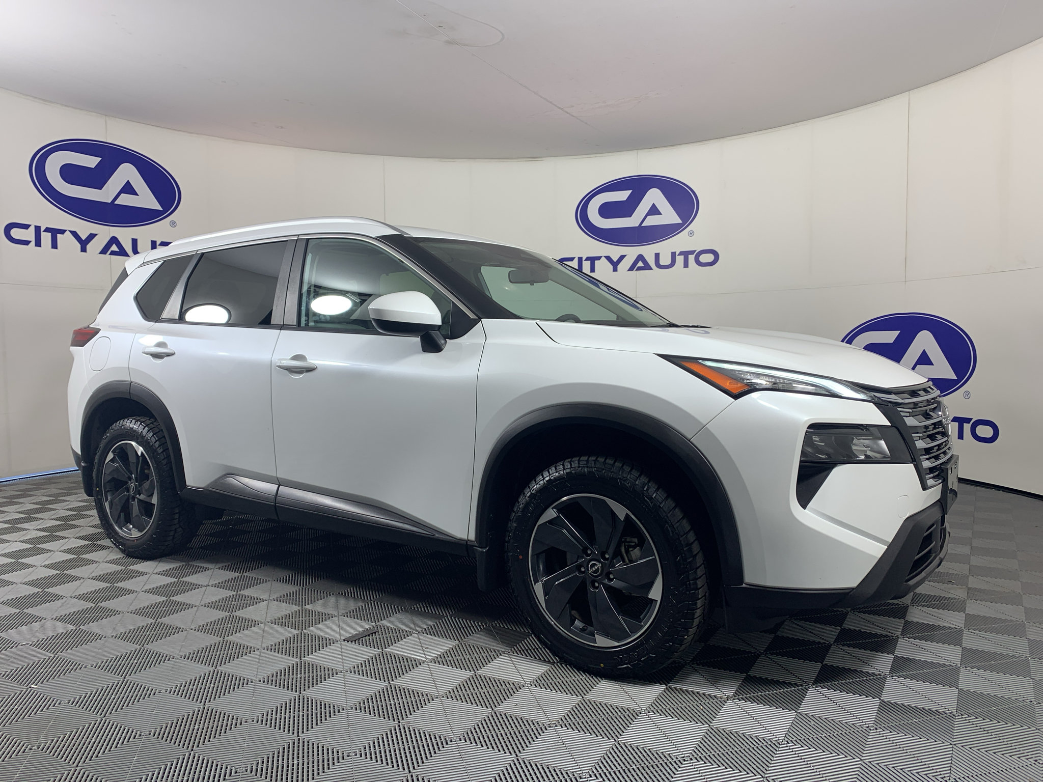 Used 2024 Nissan Rogue SV w/ SV Premium Package
