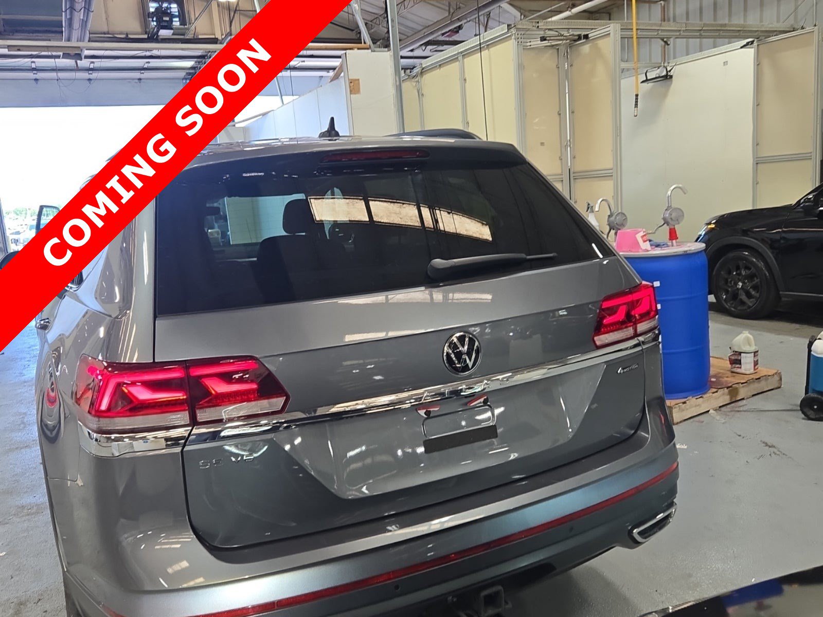 Used 2023 Volkswagen Atlas SE AWD/4WD image 3
