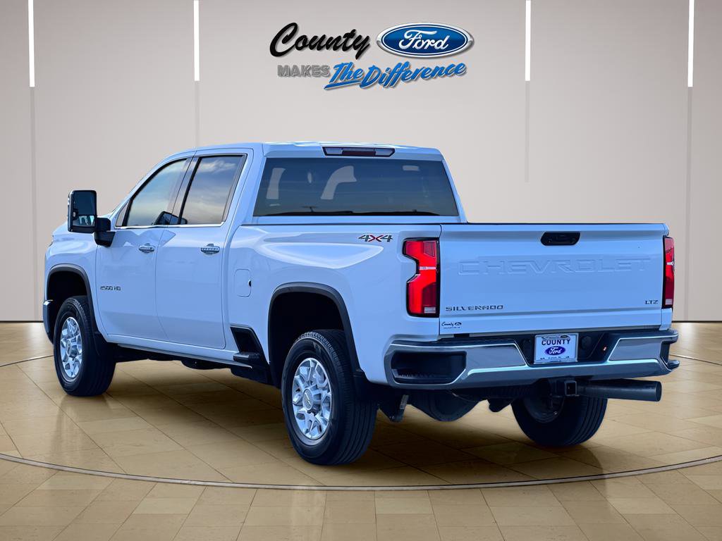 Used 2024 Chevrolet Silverado 2500 LTZ image 23