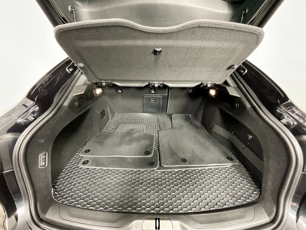 Used 2023 Maserati Levante GT image 27