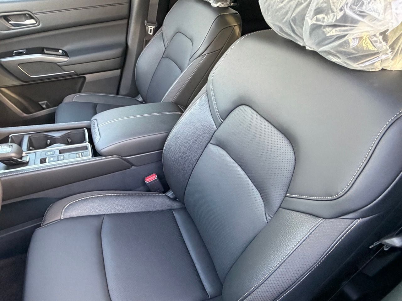 New 2026 Nissan Pathfinder SL FWD image 18