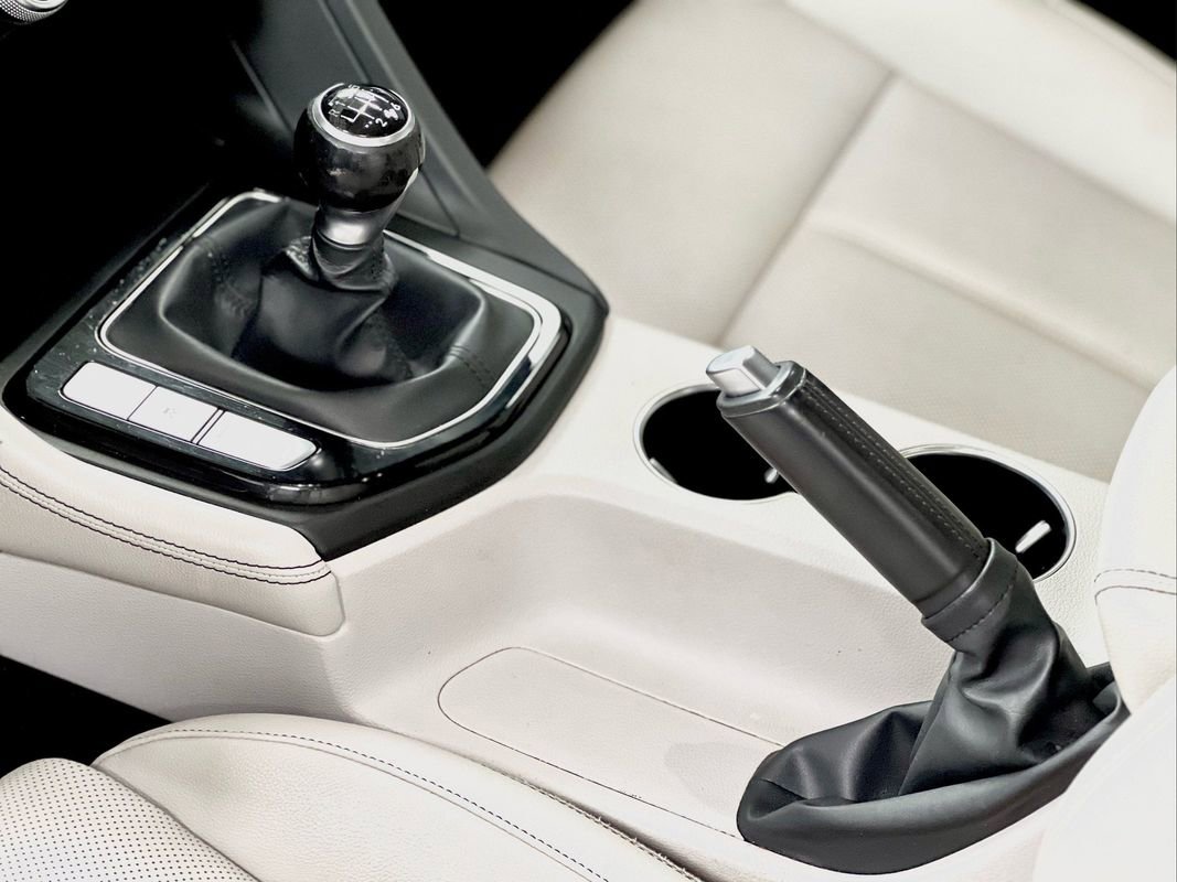 Used 2019 Genesis G70 2.0T Sport image 34