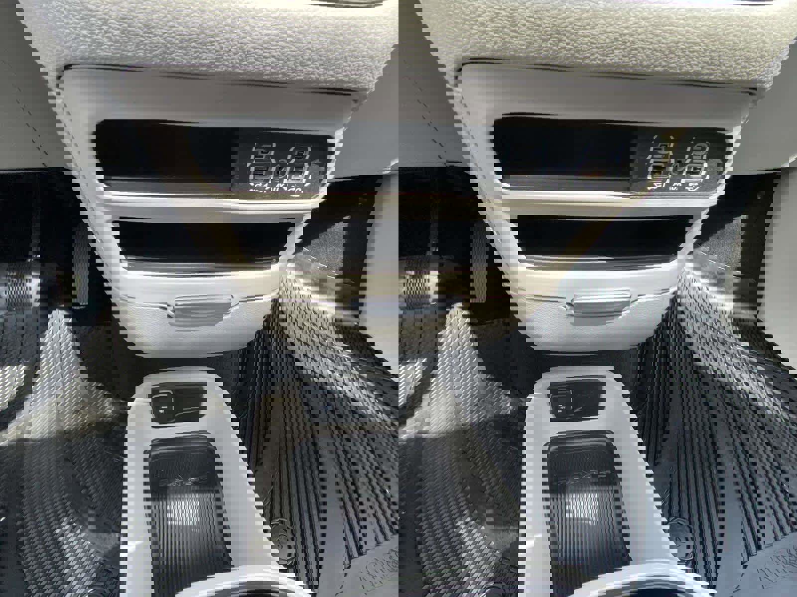 Used 2023 Chrysler Pacifica Touring-L AWD/4WD image 22