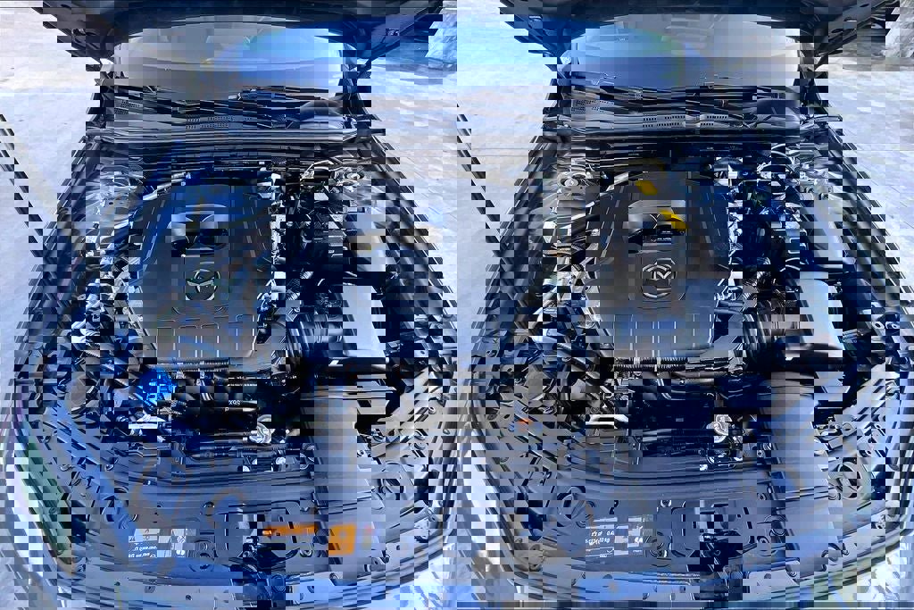 Used 2025 MAZDA MAZDA3 Carbon image 9