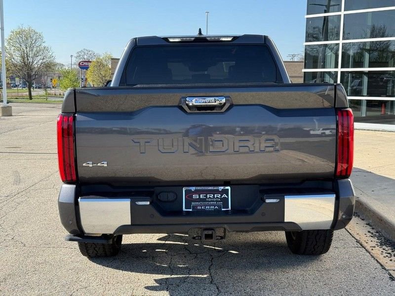 Used 2022 Toyota Tundra Limited w/ Power Package AWD/4WD image 4