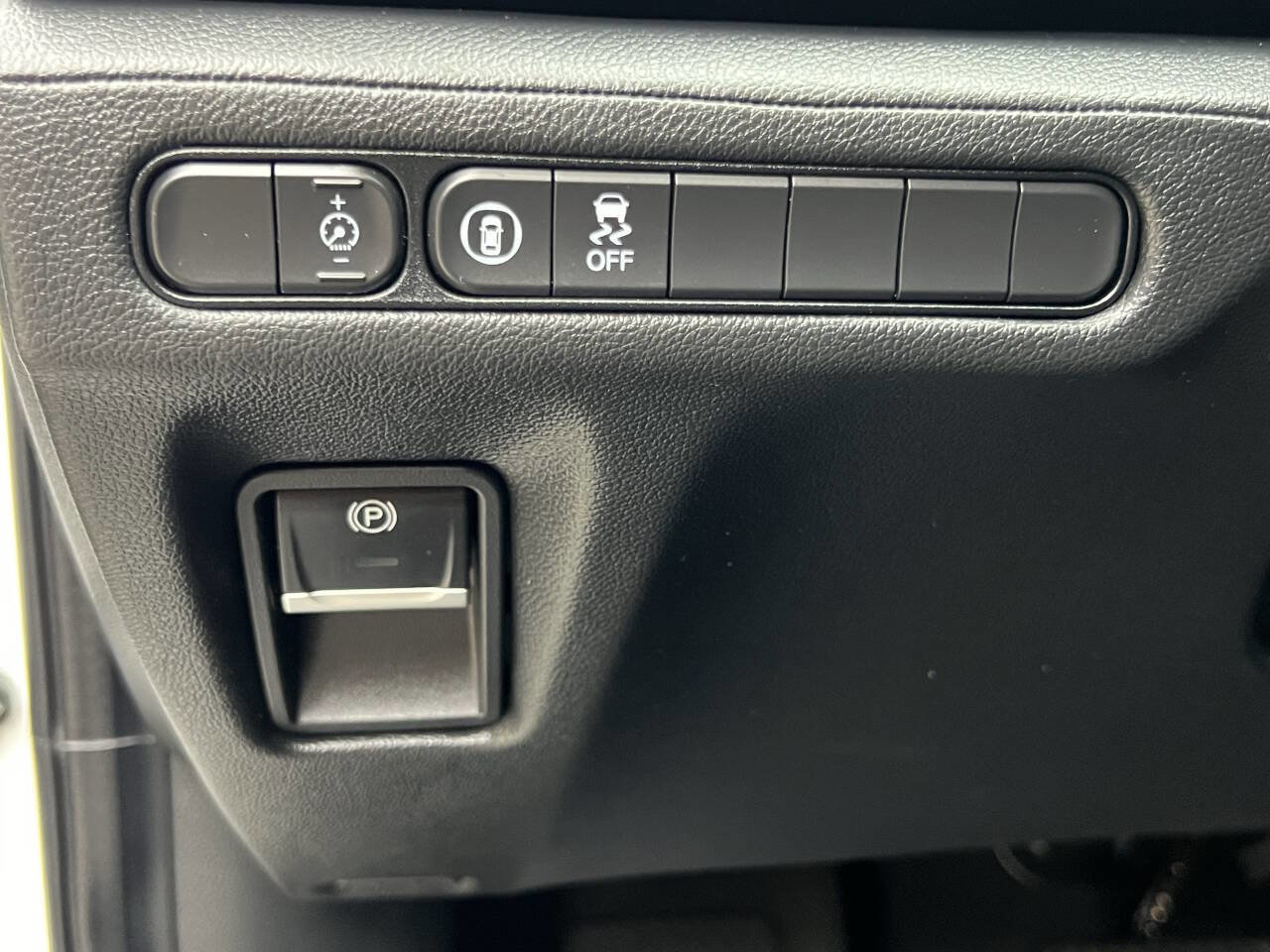 Used 2022 Acura MDX SH-AWD image 33