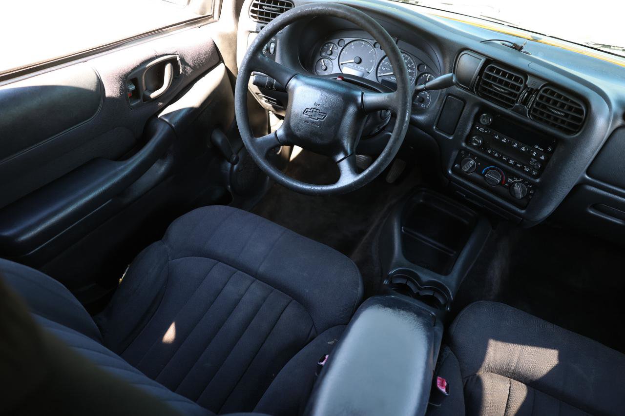 Used 2003 Chevrolet Blazer LS image 20