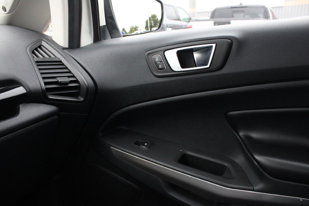 Used 2018 Ford EcoSport Titanium FWD image 21