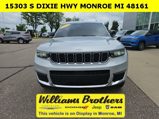 Used 2024 Jeep Grand Cherokee L Limited image 2