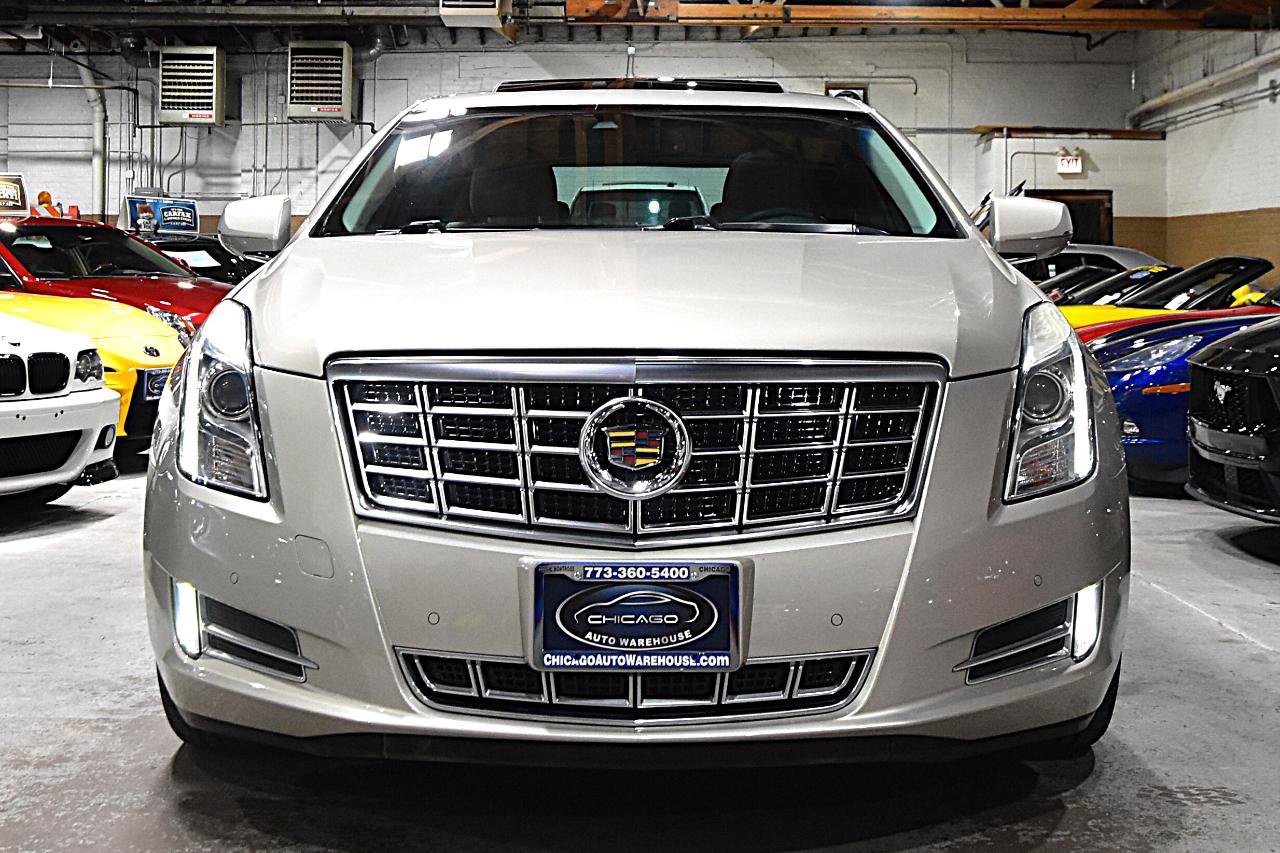 Used 2013 Cadillac XTS Luxury w/ Driver Awareness Package FWD image 2