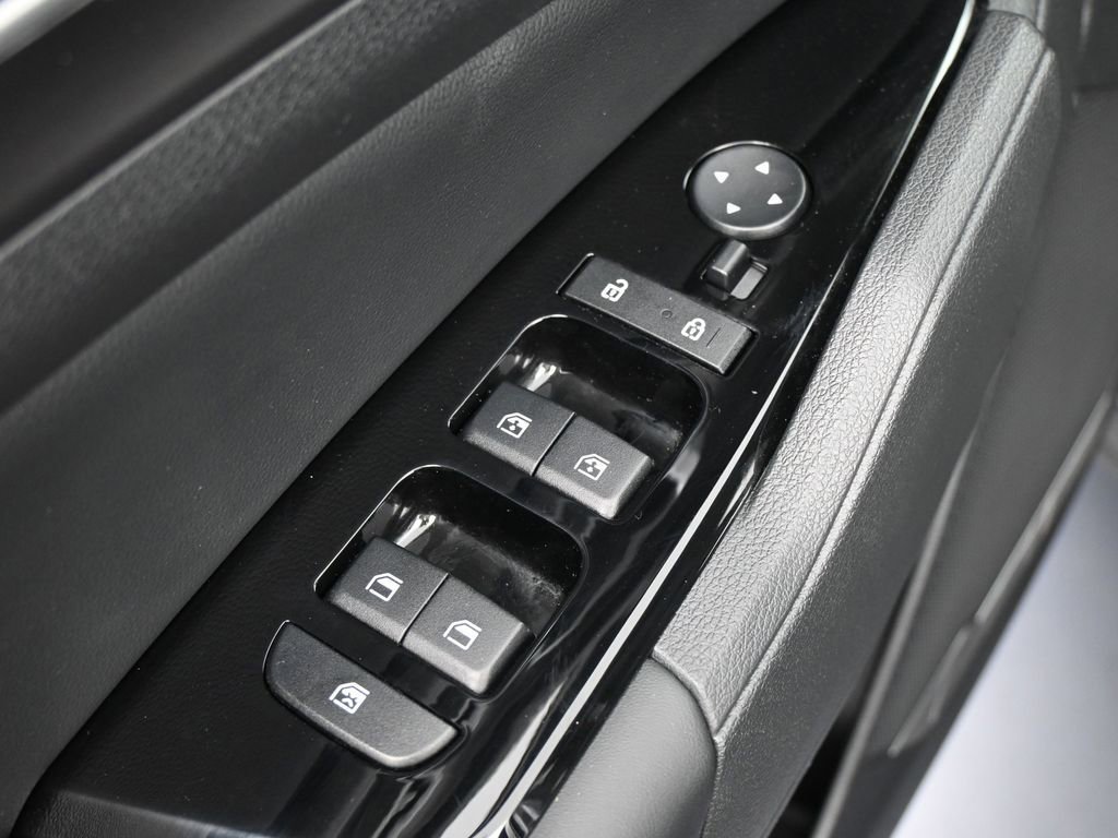 Used 2024 Kia Sportage EX image 14